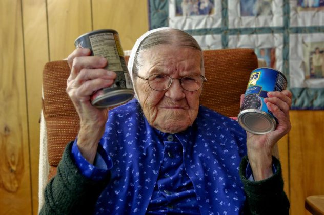 Topwoman: Είναι 111 χρονών, κάνει βάρη κάθε μέρα με 2 κονσέρβες φασόλια, τη λένε Ρόζα και πρέπει να την γνωρίσετε! (φωτό)  - Κυρίως Φωτογραφία - Gallery - Video