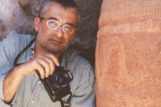 Σήμερα κηδεύεται ο δημοσιογράφος & συγγραφέας Νίκος Ζερβονικολάκης- Αντί στεφάνων, ο ίδιος επιθυμούσε να ενισχυθεί η Ανασκαφή Εξώμβουργου Τήνου - Κυρίως Φωτογραφία - Gallery - Video
