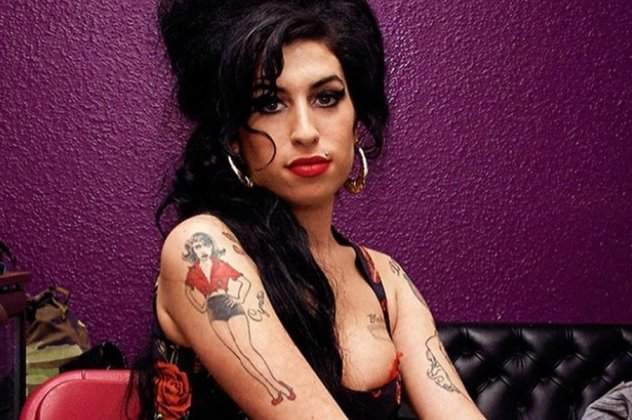Amy Winehouse: Σπάνια πλάνα από γυρίσματα με αφορμή την 20η επέτειο του «Frank» - Απλά δείτε (βίντεο) - Κυρίως Φωτογραφία - Gallery - Video