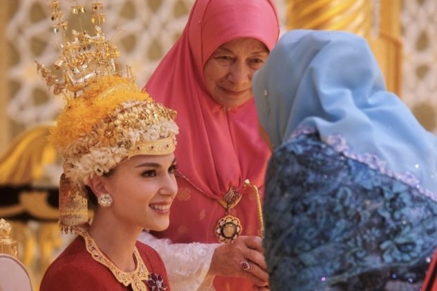 Πρώτος βασιλικός γάμος 2024: Στην απόλυτη χλιδή παντρεύεται ο ομορφότερος Ασιάτης Πρίγκηπας Abdul του Μπρουνέϊ την καστανή καλλονή Anisha (φωτό - βίντεο)  - Κυρίως Φωτογραφία - Gallery - Video