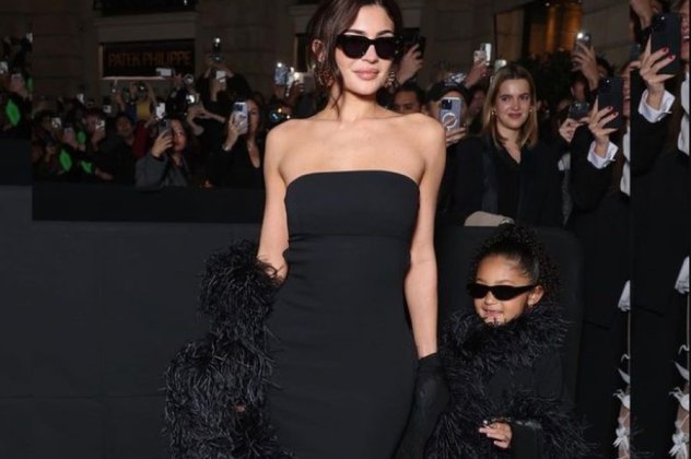 Kylie Jenner: Με την κορούλα της στο σόου του Valentino - "Solo" στην επίδειξη μόδας Jean Paul Gaultier (φωτό - βίντεο) - Κυρίως Φωτογραφία - Gallery - Video