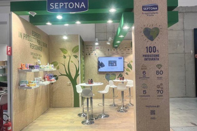 Made in Greece η Septona ! “Εσκισε» στη Διεθνή Έκθεση  Marca by BolognaFiere - Εντυπωσίασαν τα wet wipes & τα pet incontinence & wipes - Κυρίως Φωτογραφία - Gallery - Video