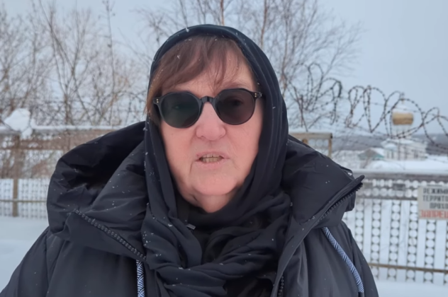 Συγκινεί η μητέρα του Αλεξέι Ναβάλνι: «Βλαντίμιρ Πούτιν, αφήστε με, να δω τον γιο μου να μπορέσω να τον θάψω» - Μέσα στο χιόνι στη φυλακή όπου πέθανε (βίντεο) - Κυρίως Φωτογραφία - Gallery - Video