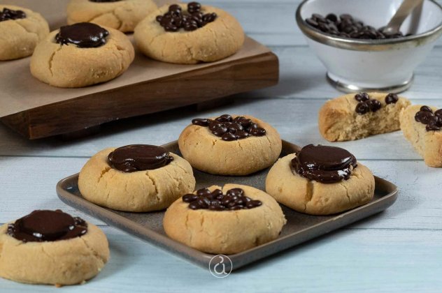 Αργυρώ Μπαρμπαρίγου: Τα πιο αφράτα μπισκότα βουτύρου με κομμάτια σοκολάτας και λίγα υλικά - Σίγουρη επιτυχία ! - Κυρίως Φωτογραφία - Gallery - Video