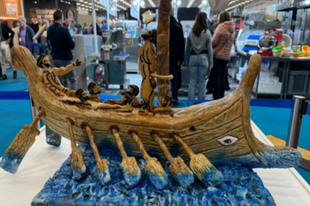 Made in Greece το πλοίο του Οδυσσέα με τον ίδιο δεμένο στο κατάρτι από... ψωμί: Κέρδισε την 7η θέση στο παγκόσμιο στο Παρίσι - Έργο τέχνης - Κυρίως Φωτογραφία - Gallery - Video