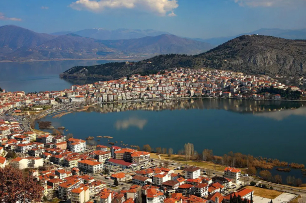 Καθαρά Δευτέρα στις πανέμορφες περιοχές της Δυτικής Μακεδονίας - Ταξίδι στην Καστοριά, Νυμφαίο, Πρέσπες - Μη χάσετε το γνωστό έθιμο «Μπουμπούνες» ! - Κυρίως Φωτογραφία - Gallery - Video