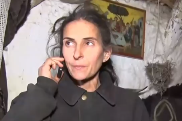 Οικογένεια Παλαιοχριστιανών: Η Σεβαστή, σύζυγος το Μανώλη μιλάει για πρώτη φορά - Τι «φοβάται» γιατί «εξαφανίστηκε» με τα παιδιά (βίντεο) - Κυρίως Φωτογραφία - Gallery - Video