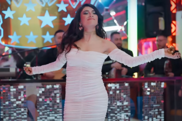 Σάλος αλλά και σαρωτικά νούμερα τηλεθέασης με σήριαλ στην Τουρκία – Αισθησιακοί χοροί και σέξι ντυσίματα της Ντιλμπέρ (βίντεο) - Κυρίως Φωτογραφία - Gallery - Video
