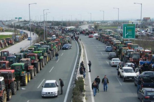 35 μπλόκα αγροτών αποφάσισαν να κλείσουν τους δρόμους - 'Ολο το ρεπορτάζ‏ - Κυρίως Φωτογραφία - Gallery - Video