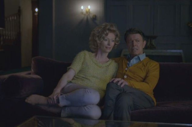 Η Tilda Swinton στο videoclip του νέου single του David Bowie, The Stars (Are Out Tonight) (φωτό και βίντεο) - Κυρίως Φωτογραφία - Gallery - Video