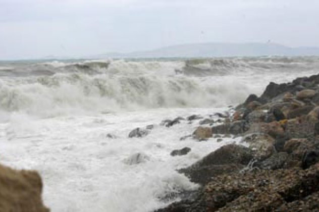 Ο καιρός ξανά αγριεύει με καταιγίδες και άνεμους που τρελαίνονται στα10 μποφόρ - Κυρίως Φωτογραφία - Gallery - Video