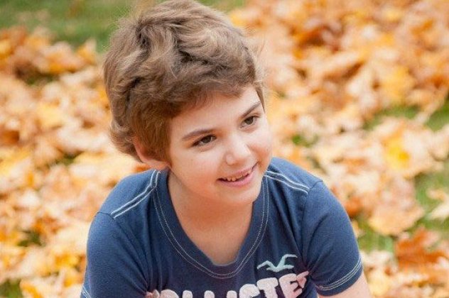 Έμιλι Γουάιτχιντ επτά χρονών - Το πρώτο παιδί που νίκησε την λευχαιμία με πρωτοποριακή μέθοδο (φωτό) - Κυρίως Φωτογραφία - Gallery - Video
