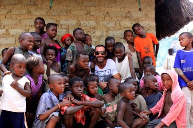 Εκπληκτικό το χθεσινό ντοκιμαντέρ του Αντώνη Κανάκη για τα παιδιά της Σιέρα Λεόνε (φωτό - βίντεο) - Κυρίως Φωτογραφία - Gallery - Video
