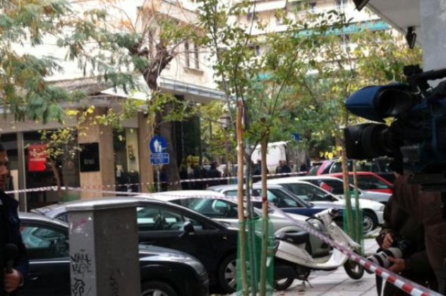 Συνελήφθη ο εισβολέας του Ταμείου Παρακαταθηκών στη Θεσσαλονίκη - Κυρίως Φωτογραφία - Gallery - Video