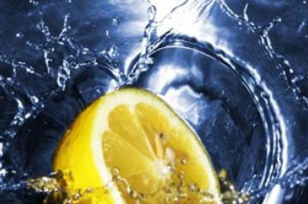 Πόσο ωφέλιμο για την υγεία ειναι το νερό με το λεμόνι;‏ - Κυρίως Φωτογραφία - Gallery - Video