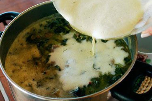 Μαγειρίτσα κλασική, αυγοκομμένη απο την Ντίνα Νικολάου - Ετοιμαστείτε από σήμερα! - Κυρίως Φωτογραφία - Gallery - Video
