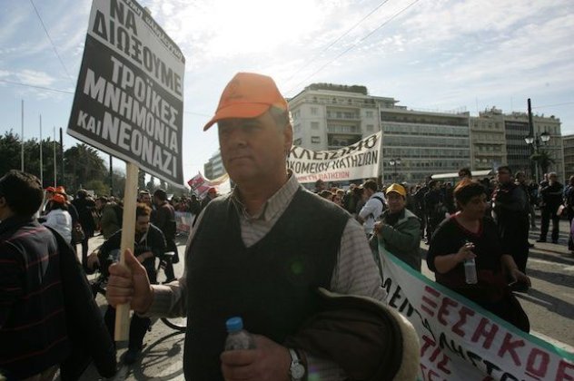 Να απολυθούν όσοι έχουν κρεατοελιά στο μάγουλο! Το άρθρο του Θάνου Τζήμερου στο Protagon - Κυρίως Φωτογραφία - Gallery - Video