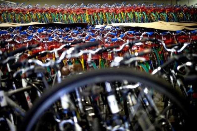 Τα πολύχρωμα ποδήλατα των εργαζόμενων της Google (φωτό) - Κυρίως Φωτογραφία - Gallery - Video