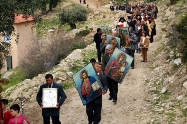 Τα «Μαζίδια», οι «Κουνιές», «για βρεξ 'Απριλη μου»  - Όλα τα εθιμα μας για την εβδομάδα του Πάσχα  - Κυρίως Φωτογραφία - Gallery - Video