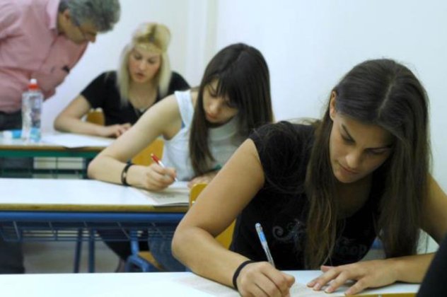 Στον... αέρα οι Πανελλαδικές εξετάσεις - Άκαρπη η συνάντηση ΟΛΜΕ-Αρβανιτόπουλου! - Κυρίως Φωτογραφία - Gallery - Video