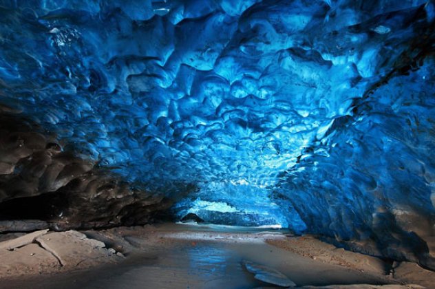 Crystal Cave Svmnafellsjvkull - Η ομορφιά της και στο βαθύ μπλε του πάγου! (φωτογραφίες)  - Κυρίως Φωτογραφία - Gallery - Video