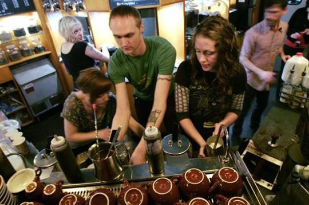 Μην πυροβολείτε τον καφέ : ο Μπαλζάκ έπινε 50 φλιτζάνια την ημέρα και ο Μπετόβεν 60 - Νέα μέτρα κατά  της καφεΐνης και τις παρενέργειες της  - Κυρίως Φωτογραφία - Gallery - Video