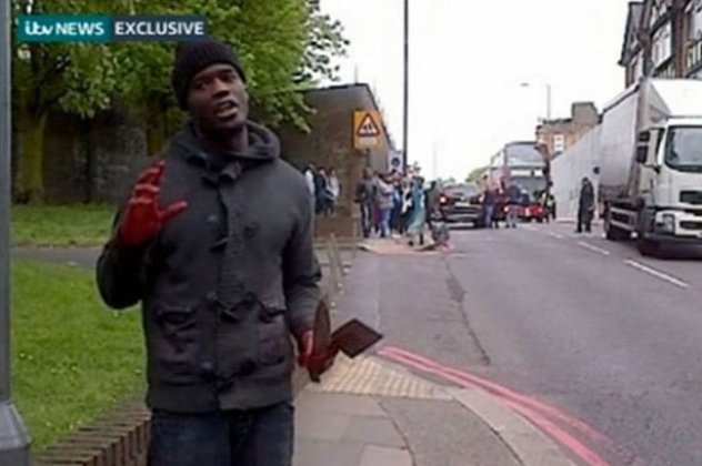 Βίντεο με την επίθεση των δραστών της δολοφονίας του βρετανού στρατιώτη στο Λονδίνο κατά των αστυνομικών που έσπευσαν επί τόπου ανέβηκε στην ιστοσελίδα της Daily Mirror! - Κυρίως Φωτογραφία - Gallery - Video
