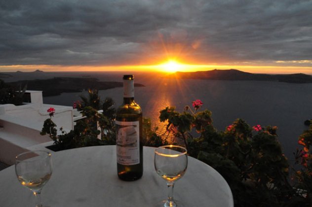 Good News: 19 χρυσά βραβεία για το ελληνικό κρασί - ''Βροχή'' βραβεύσεις για τα Σαντορινιά! (φωτό)  - Κυρίως Φωτογραφία - Gallery - Video