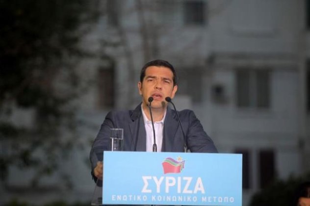 Ο Αλέξης στην Δραπετσώνα που παρέμεινε φτωχή και δεν τραγουδάει - Τα 10 σημεία του προγράμματος του!  - Κυρίως Φωτογραφία - Gallery - Video