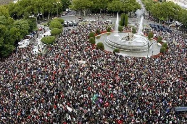 Στους δρόμους οι Σλοβένοι με αφορμή υπόθεση διαφθοράς - Κυρίως Φωτογραφία - Gallery - Video