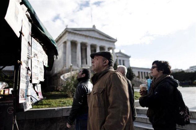 Finacial Times & Reuters μας οικτίρουν για τη νέα κρίση, τη Χρυσή Αυγή και τα 2 δισ. ευρώ που μας λείπουν λόγω ΕΟΠΠΥ - Κυρίως Φωτογραφία - Gallery - Video