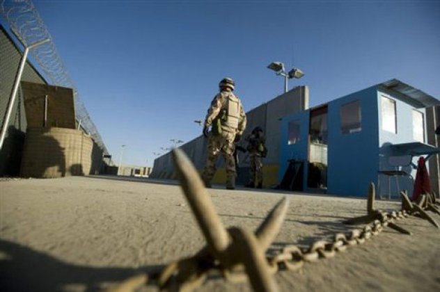 Επίθεση αυτοκτονίας με στόχο αμερικανική βάση στο Αφγανιστάν - Κυρίως Φωτογραφία - Gallery - Video