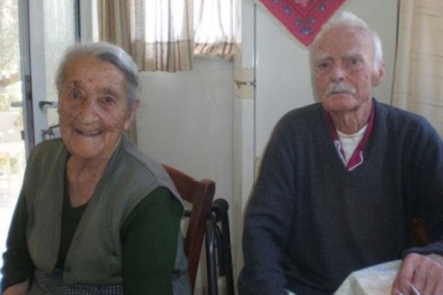 Good news: Εκείνος 97, εκείνη 93, δίνουν τη συνταγή της μακροζωίας: Αγώνας και αγάπη το μυστικό 72 ετών μαζί! - Κυρίως Φωτογραφία - Gallery - Video