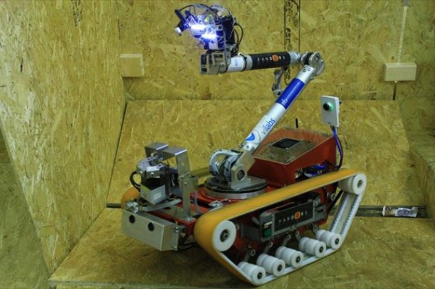 Very good news: Μέγιστη διεθνής διάκριση για το ρομπότ «Pandora» του Αριστοτέλειου Παν/μιου Θεσσαλονίκης - Ήρθαμε δεύτεροι στον Παγκόσμιο Διαγωνισμό RobocupRescue 2013! (φωτό - βίντεο)‏ - Κυρίως Φωτογραφία - Gallery - Video