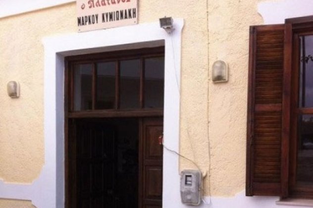 Αυτός είναι ο «Πλάτανος», το παραδοσιακό καφενείο όπου έπινε τον καφέ του ο Ελευθεριος Βενιζέλος! (φωτό) - Κυρίως Φωτογραφία - Gallery - Video