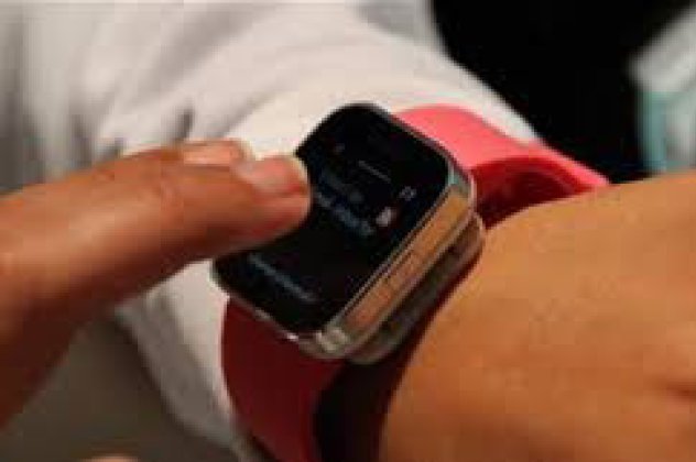  Good news: Έλληνας επιστήμονας ανακάλυψε συσκευή- «ρολόι» που μετρά πίεση, σάκχαρο, οξυγόνωση και αλκοόλ στο αίμα- Με πρόσβαση στο διαδίκτυο  - Κυρίως Φωτογραφία - Gallery - Video