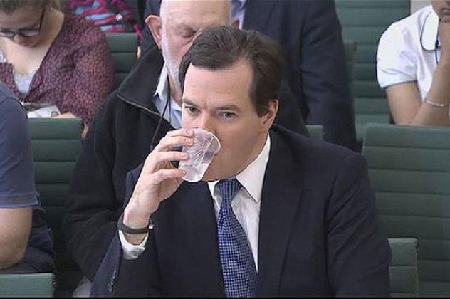 Ο βρετανός υπουργός Οικονομικών με το...high tech βραχιόλι που δεν αποχωρίζεται ούτε στιγμή (φωτό) - Κυρίως Φωτογραφία - Gallery - Video