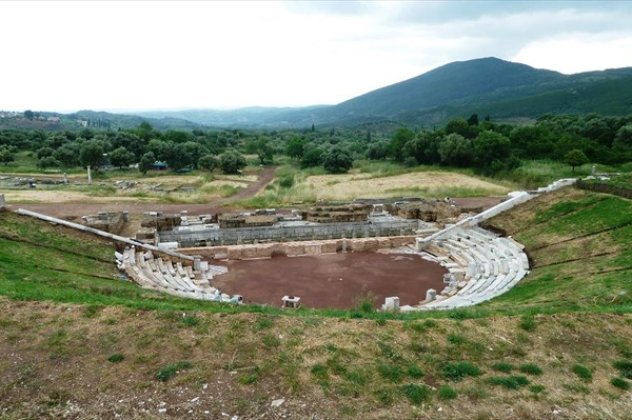 Απόψε υποδέχεται θεατές έπειτα από 1.700 χρόνια το θέατρο της Αρχαίας Μεσσήνης-Τραβιάτα, Τόσκα, Τροβατόρε σε ενα μοναδικό γκαλά όπερας - Κυρίως Φωτογραφία - Gallery - Video