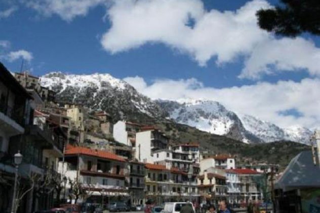 Στα λευκά η Ορεινή Ναυπακτία - Σπάνιας ομορφιάς εικόνες από την Άνω Χώρα! - Κυρίως Φωτογραφία - Gallery - Video