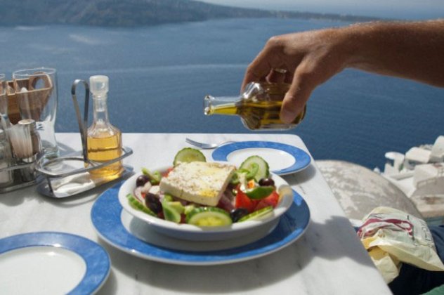 Wall Street Journal: Φέτα, λάδι, τουρισμός, τα όπλα της Ελλάδας - Κυρίως Φωτογραφία - Gallery - Video