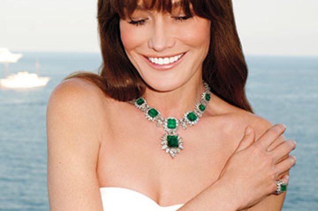 Η Κάρλα Μπρούνι Σαρκοζί λανσάρει τα κοσμήματα Bulgari με ατελείωτα διαμάντια, ζαφείρια και σμαράγδια! (φωτό - βίντεο)‏ - Κυρίως Φωτογραφία - Gallery - Video