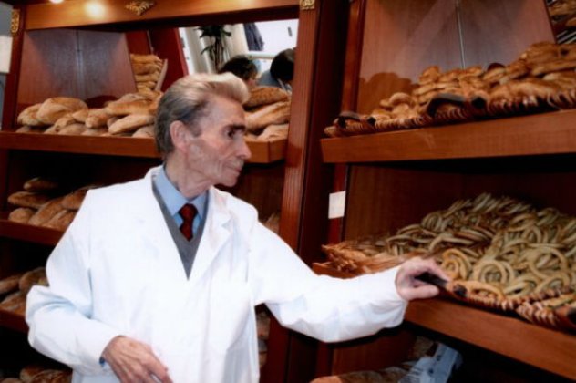 Η ''Πνύκα'' φτάχνει καλύτερο μαύρο ψωμί στην Αθήνα και η... ''χάρη'' τους έφτασε ως την Αυστρία!  - Κυρίως Φωτογραφία - Gallery - Video