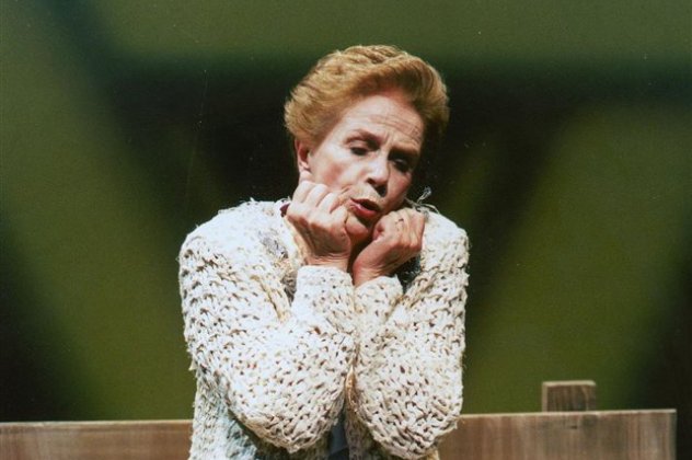 «Έφυγε» στα 83 της η μεγάλη κυρία του θεάτρου Αντιγόνη Βαλάκου - Κυρίως Φωτογραφία - Gallery - Video