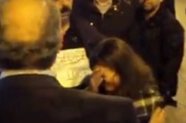 Το βίντεο της ημέρας - Tα δάκρυα μιας μαθήτριας που προκάλεσαν αμηχανία στον υφυπουργό Μεταφορών! (βίντεο)  - Κυρίως Φωτογραφία - Gallery - Video
