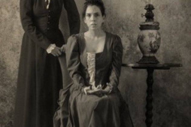 Θέατρο: «Καμίλ Κλοντέλ: MUDNESS» - Η ιστορία δύο γυναικών που διεκδίκησαν  το δικαίωμα να ζήσουν ελεύθερες – Για λίγες παραστάσεις ακόμα  - Κυρίως Φωτογραφία - Gallery - Video