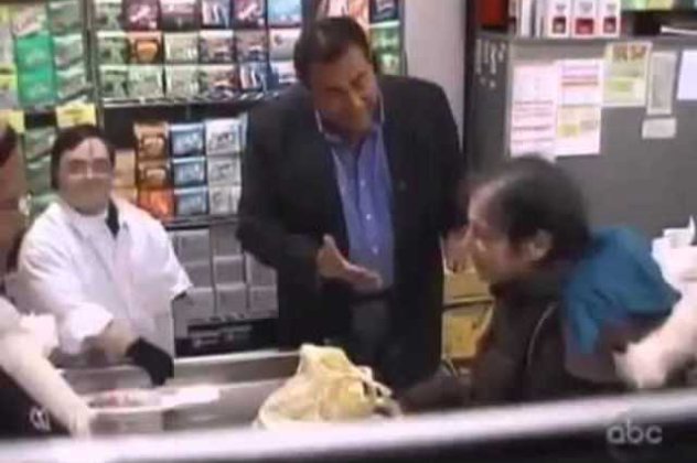 Εκπληκτικό βίντεο πείραμα: Πελάτες προσβάλουν έναν εργαζόμενο με σύνδρομο Down στο Super Market! Εσύ πως θα αντιδρούσες; (βίντεο) - Κυρίως Φωτογραφία - Gallery - Video
