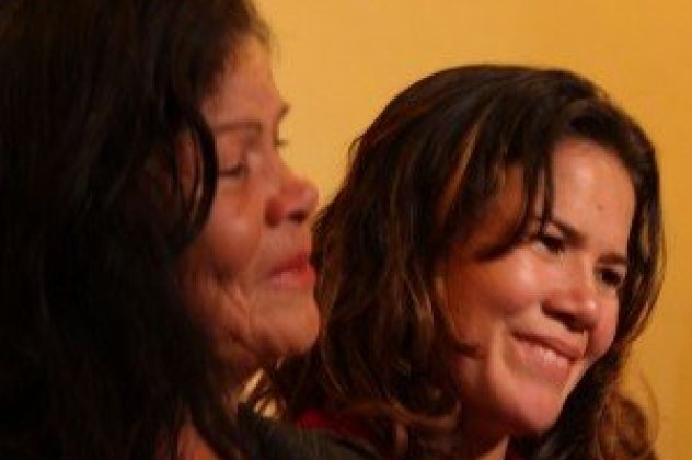 Ξαναβρήκε την κόρη της μετά από 30 χρόνια- Την άρπαξαν μέσα από τα χέρια της μητέρας της μόλις 2 ετών στον Εμφύλιο του Σαλβαδόρ  - Κυρίως Φωτογραφία - Gallery - Video