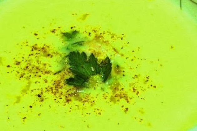 Αυγολέμονο σούπα με χωριάτικη κότα μας φτιάχνει ο Κωνσταντίνος Μουζάκης-Ελαφρύ και νόστιμο ό,τι πρέπει για βράδυ! - Κυρίως Φωτογραφία - Gallery - Video