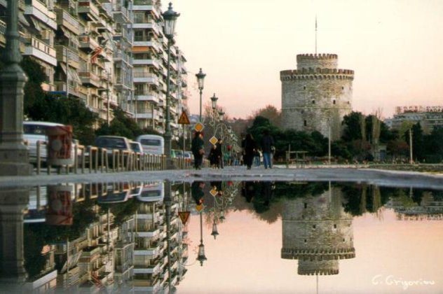 Θεσσαλονίκη - Σε... αναμμένα κάρβουνα κάθονται 450 οικογένειες - Τις ξεσπιτώνουν μετά από 50 χρόνια! - Κυρίως Φωτογραφία - Gallery - Video