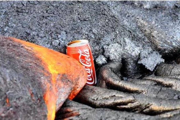 Τι θα πάθει ένα κουτάκι Coca Cola όταν συναντήσει… λάβα; Δείτε το βίντεο - Κυρίως Φωτογραφία - Gallery - Video